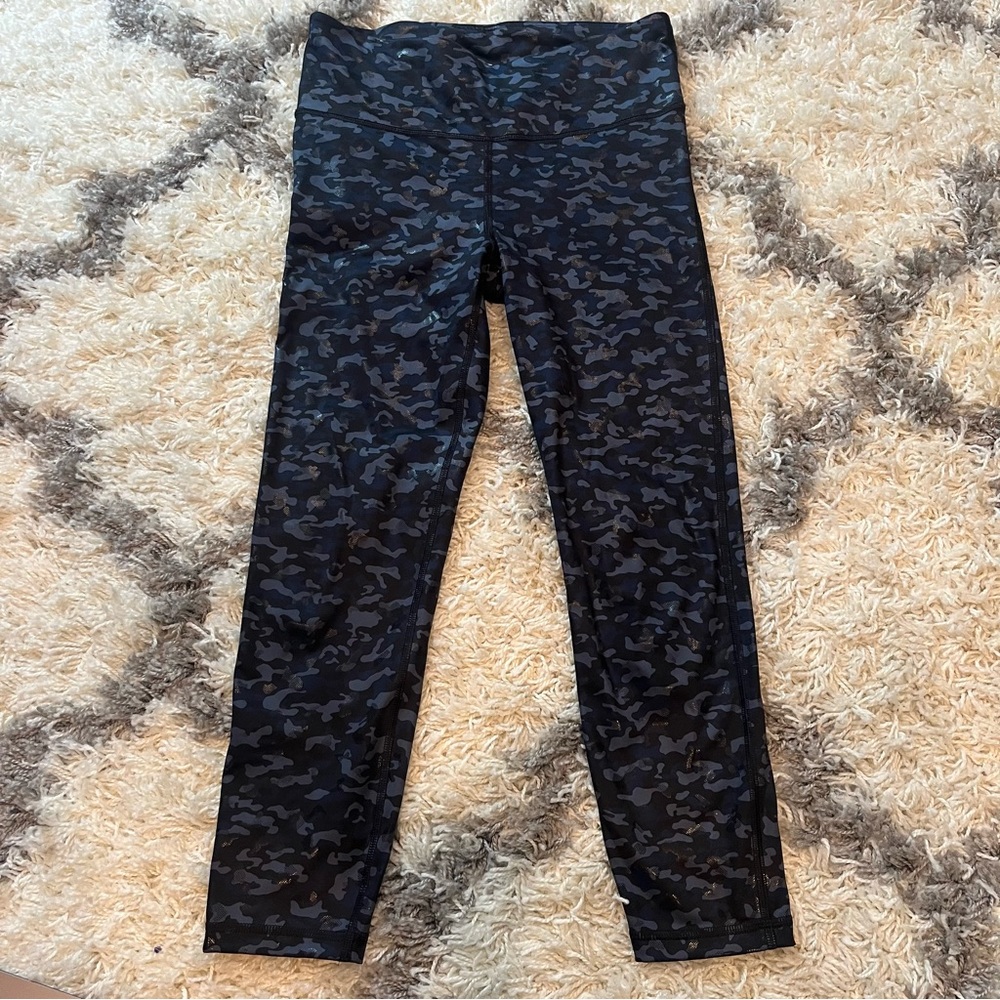 Gap camo leggings